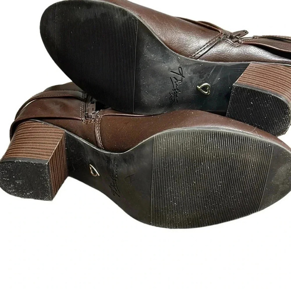 Thalia Sodi ankle booties woman 9M .Brown square heel ,round toe, EC - Picture 10 of 16